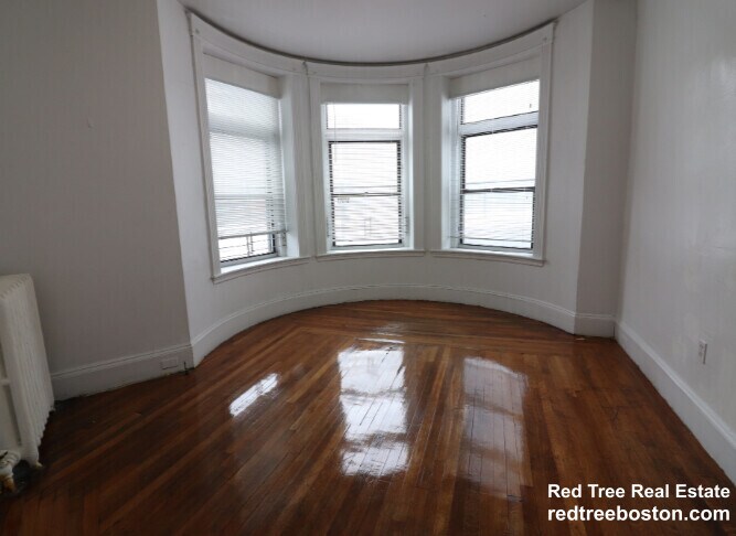 Primary Photo - 407 Huntington Ave
