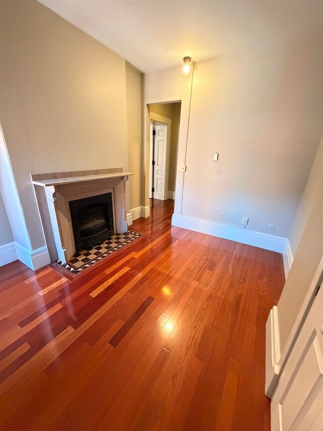 Building Photo - 401 State Street