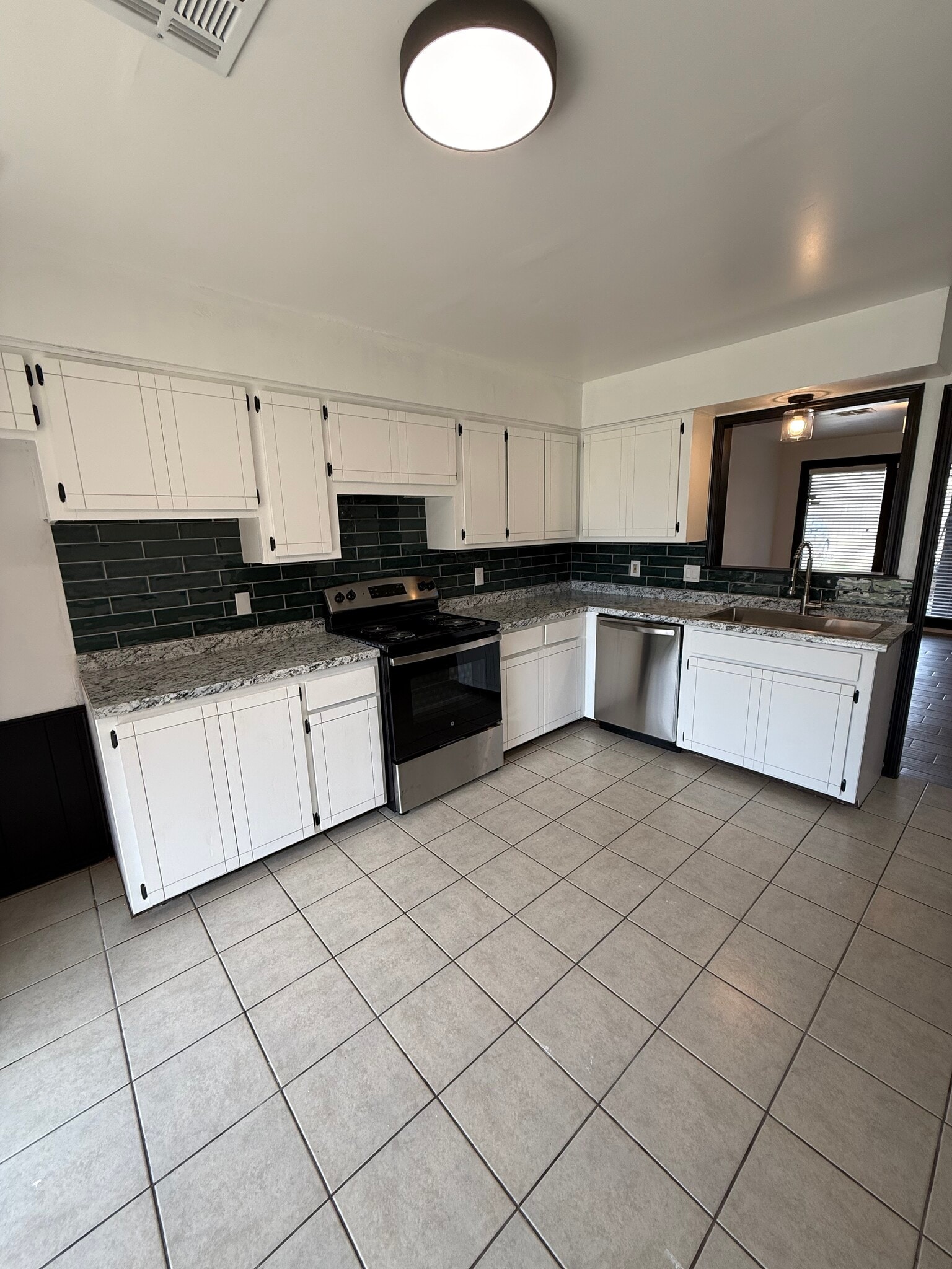 Kitchen - 4204 NW 51st St