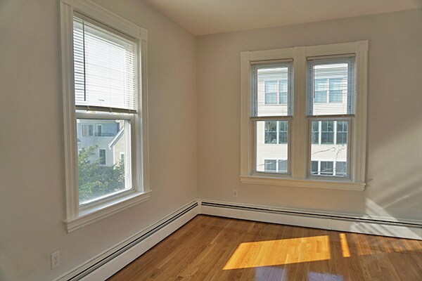 Building Photo - 6 Ivaloo St