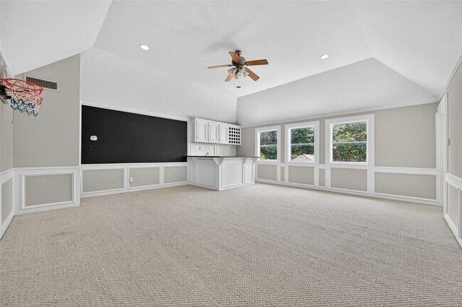 Building Photo - 1035 Flagmore Dr