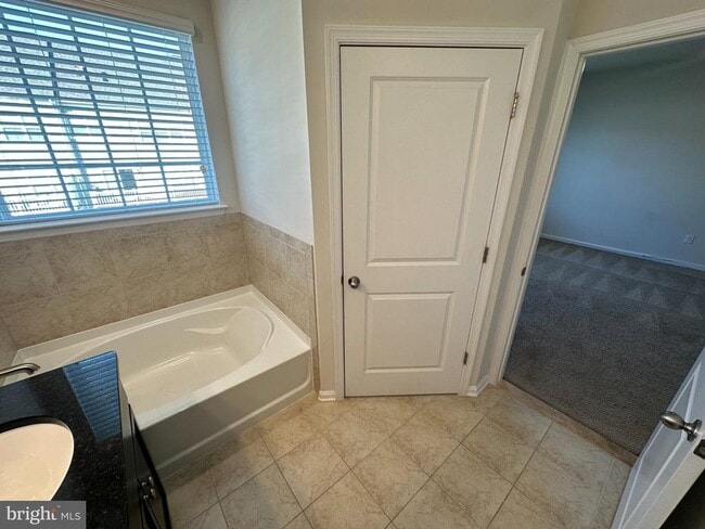 Building Photo - 15114 Hogshead Way