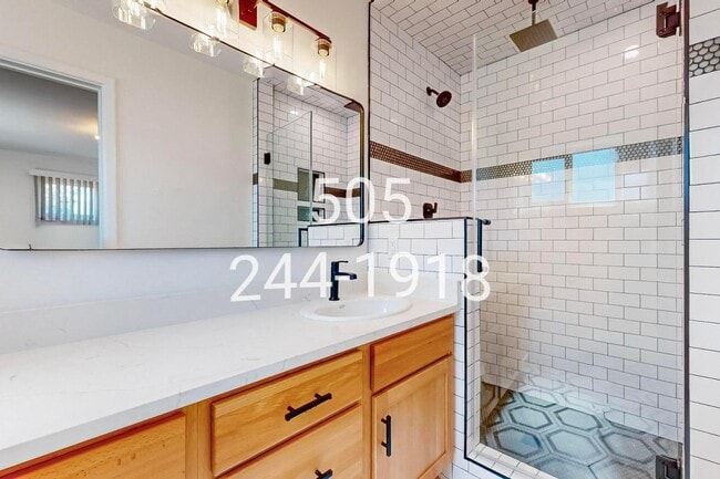 Building Photo - 1601 Georgia St NE