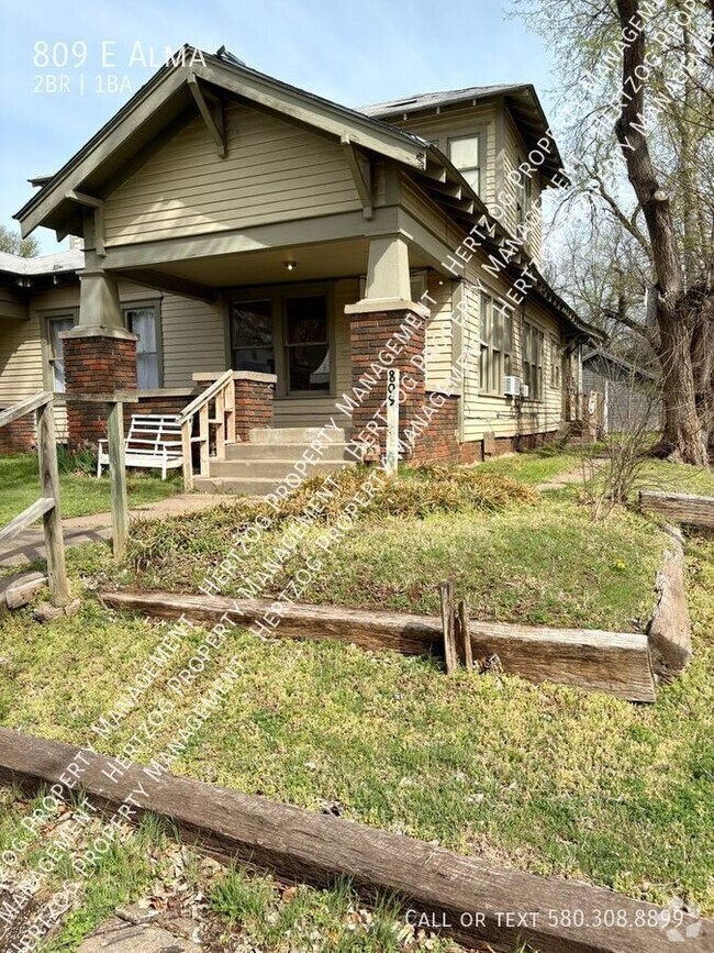Building Photo - 809 E Alma-