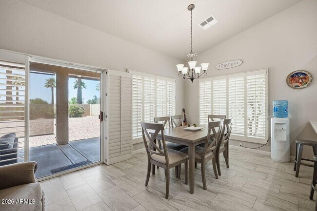 Building Photo - 24950 S Lakewood Dr