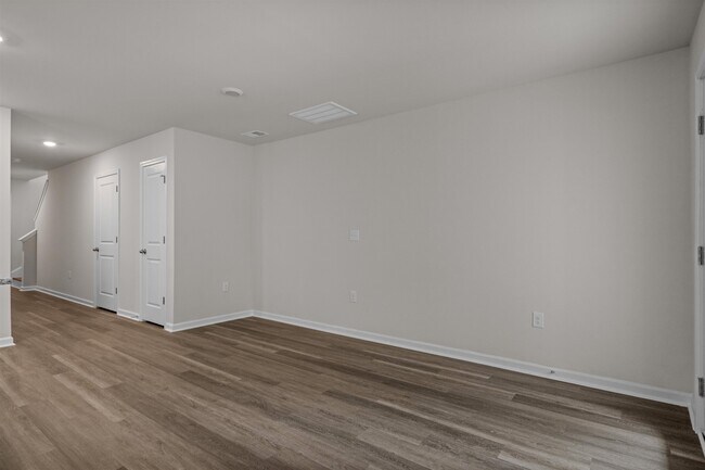 Building Photo - 547 Gemstone Blvd