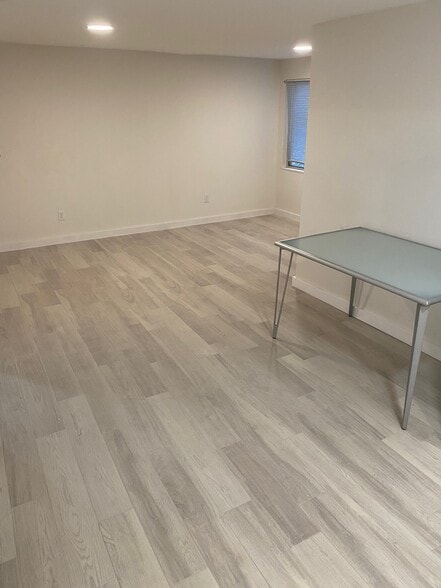 Living room - 336 NE 53rd St