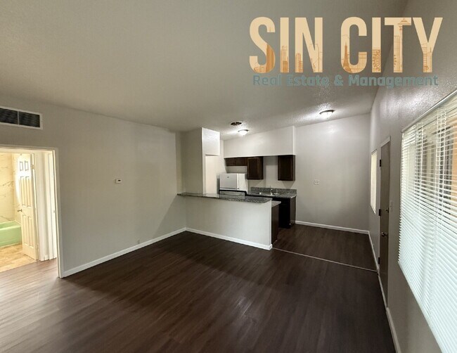 Building Photo - Discover Urban Comfort: Spacious Second Floor 1-Bedroom Oasis at Lyn Capri