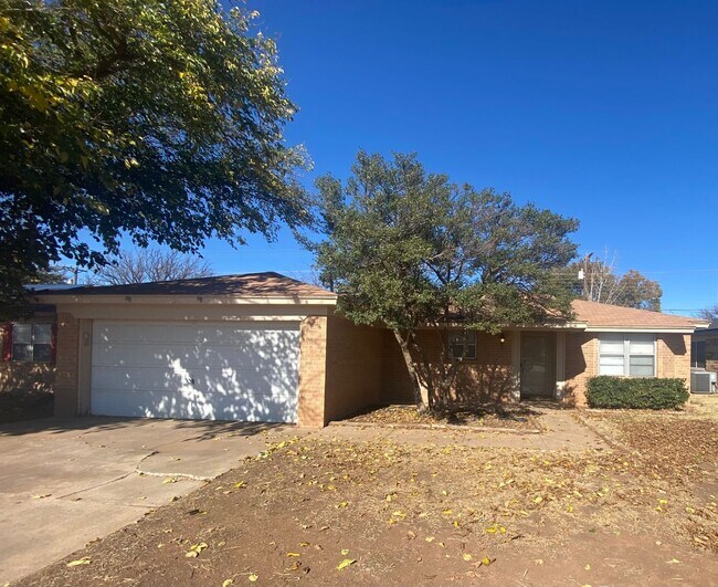 Primary Photo - 2122 75th St