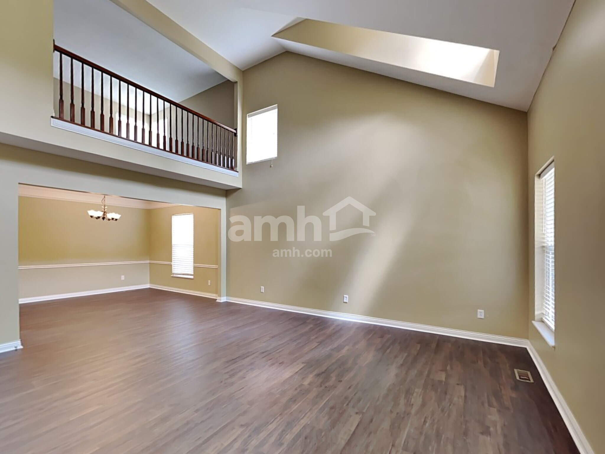 Building Photo - 532 Greenwood Loop