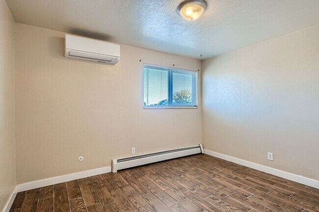 Building Photo - 1705 30th Street