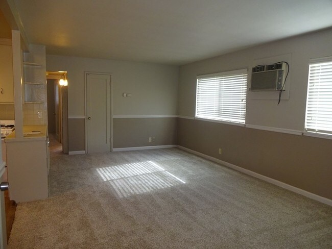 Building Photo - 2904 Marconi Ave