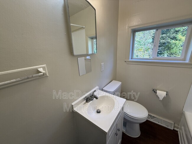 Building Photo - 1719 Lafayette Blvd