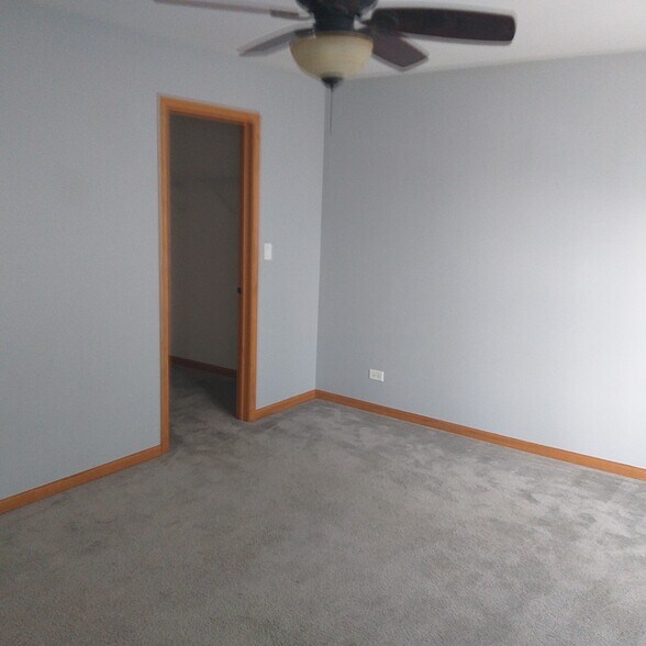 Building Photo - 277 W Biros Ln