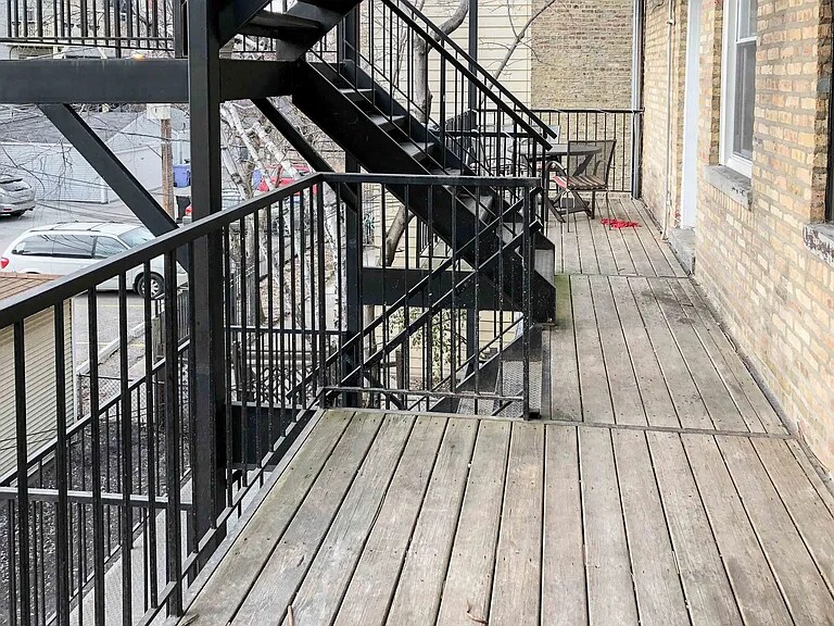 Building Photo - 3818 N Sheffield Ave