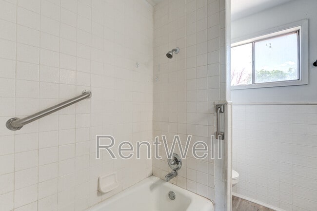 Building Photo - 2525 63rd St