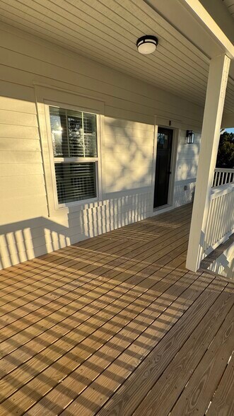 Building Photo - 1322 Fairland Ave