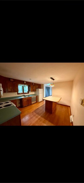 Building Photo - 69 Timberline Dr