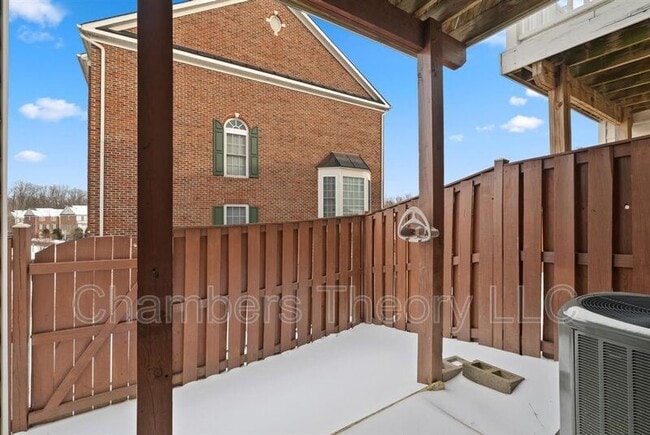 Building Photo - 8453 Kirby Lionsdale Dr