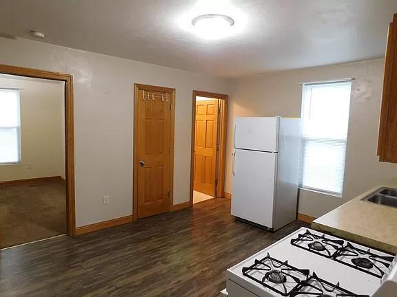 Building Photo - 1408 Logan Ave