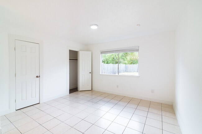 Building Photo - 8602 Rockmont Ct