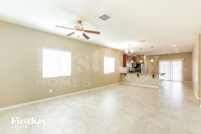 Building Photo - 21385 W Monte Vista Rd