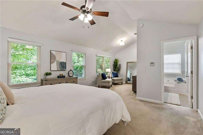 Building Photo - 313 Hidden Creek Ln