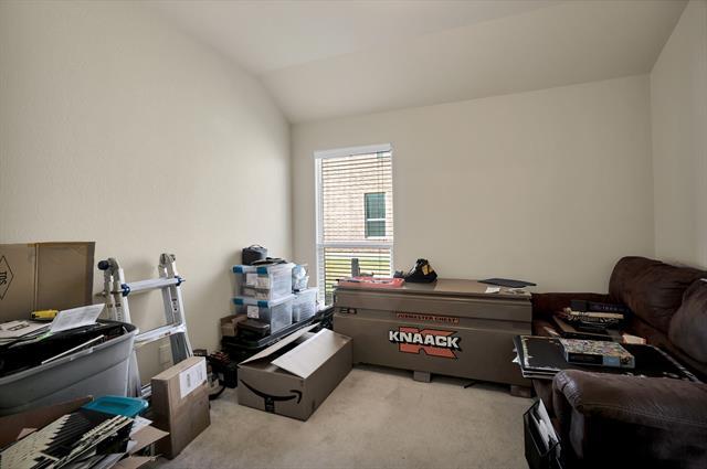 Building Photo - 515 Elm Grove