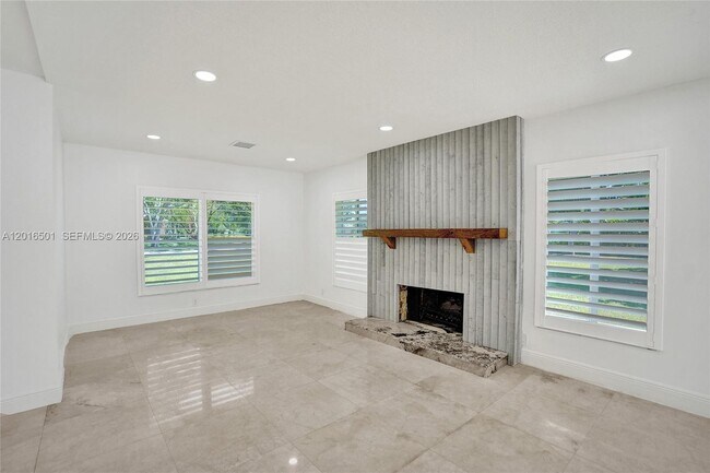 Building Photo - 4024 Frances Dr