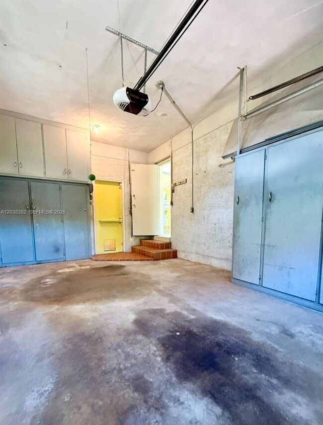 Building Photo - 1235 Jefferson St