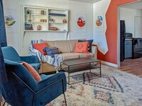 Building Photo - 170 E 100 N