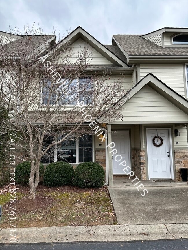 Primary Photo - 90 Rotunda Cir