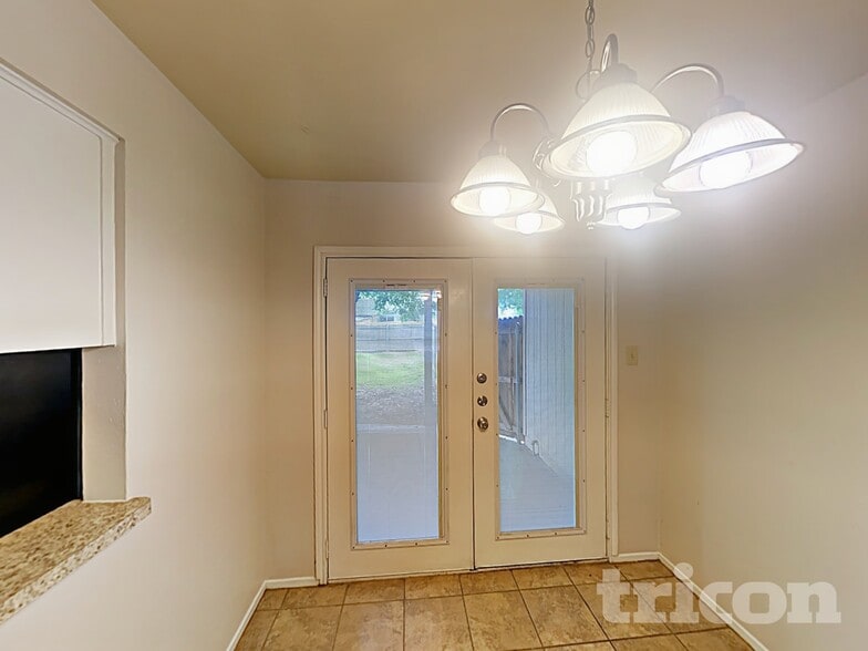 Building Photo - 1226 Meadow Creek Dr
