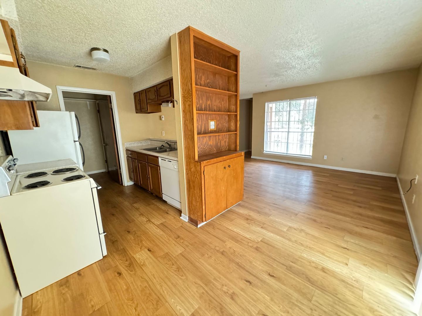 Building Photo - 1302 Covey Ln