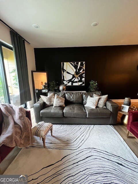 Building Photo - 112 Rogers St NE