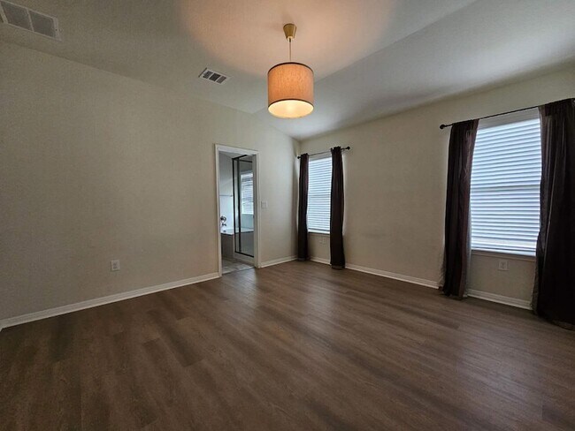 Building Photo - 18205 Bandelier Dr