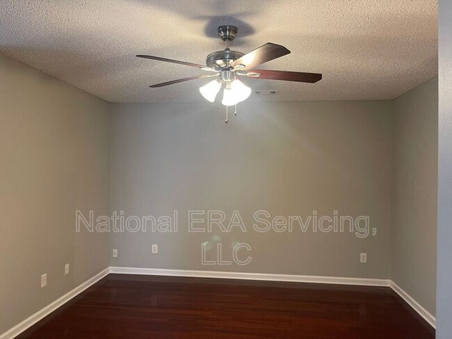 Building Photo - 703 Addy Cove