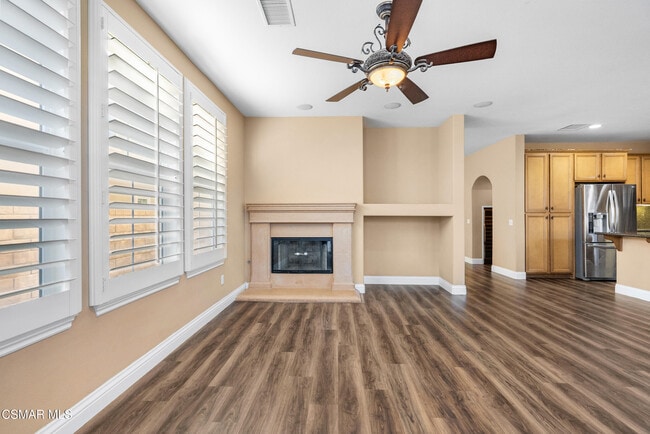 Building Photo - 3638 Young Wolf Dr