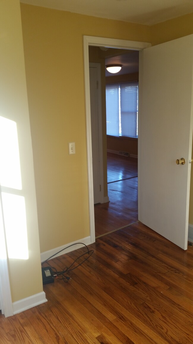 Building Photo - 421 Linde St