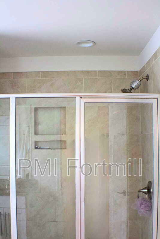 Building Photo - 1093 Chicory Trce