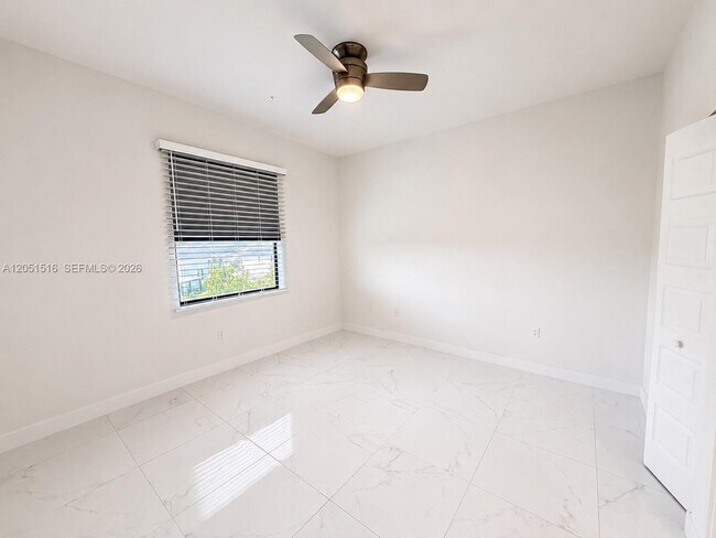 Building Photo - 7815 NW 104th Ave