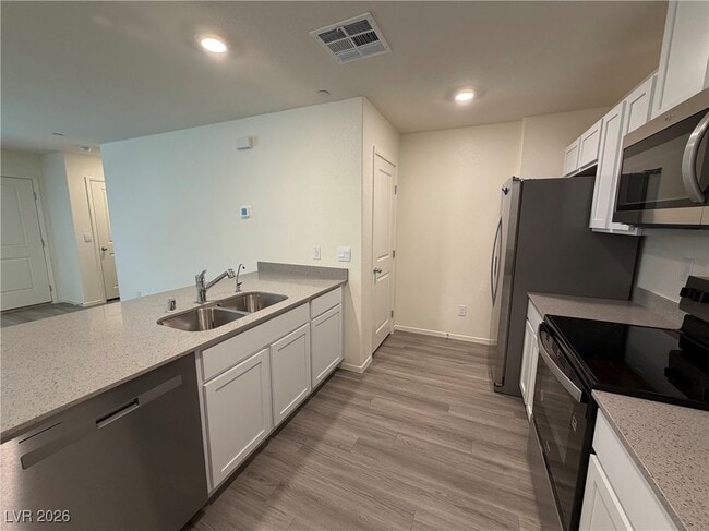 Building Photo - 6169 Aster Gdn St