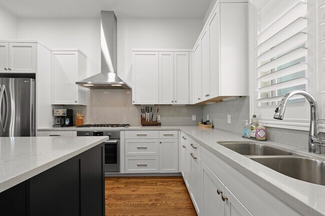 Building Photo - 804 Patterson St