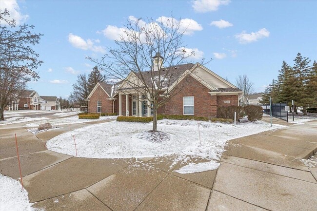 Building Photo - 15915 Morningside