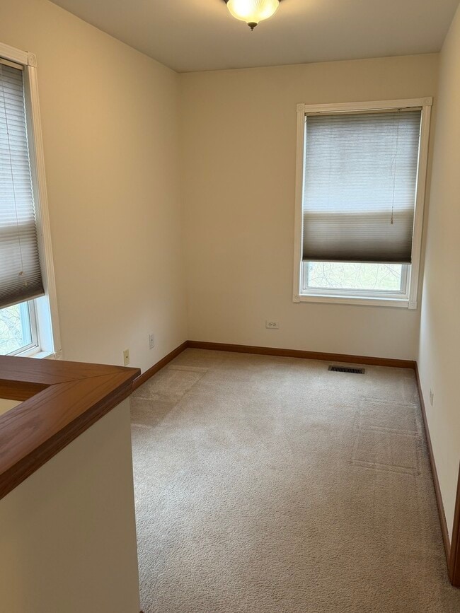 Building Photo - 2282 Flagstone Ln