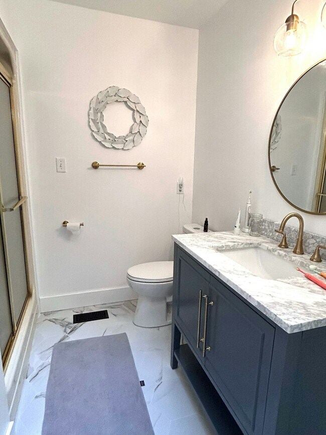 Building Photo - 104 Jerdone Rd