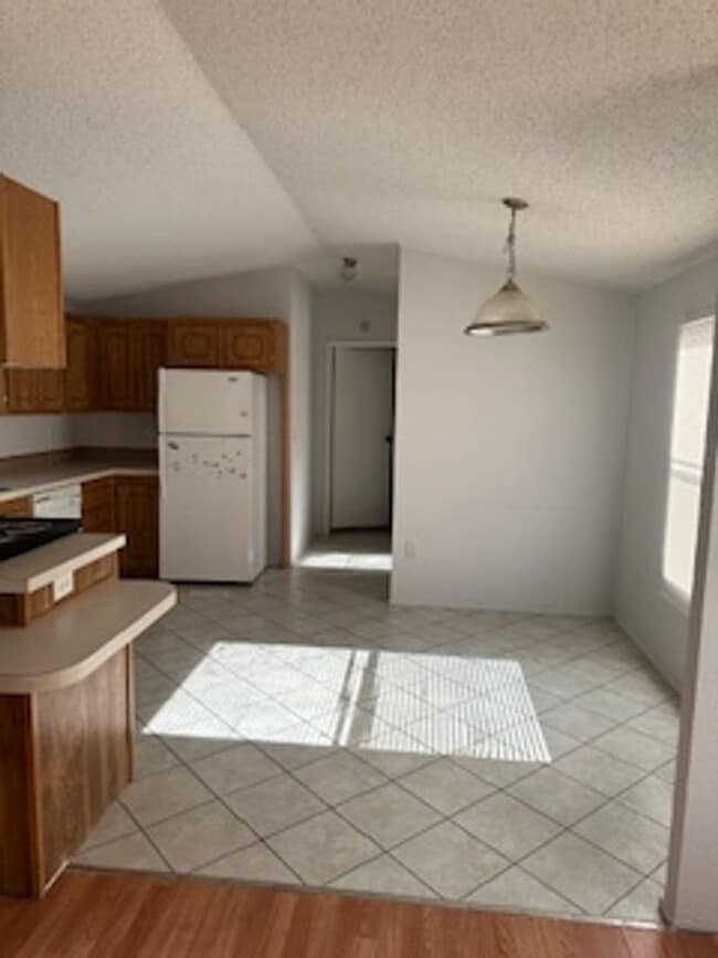 Building Photo - 3/2 single wide; all appliances provided