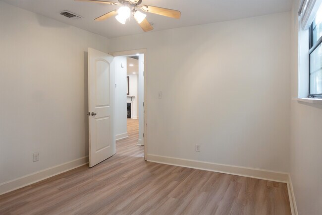 Building Photo - 2781 Grantham Ln