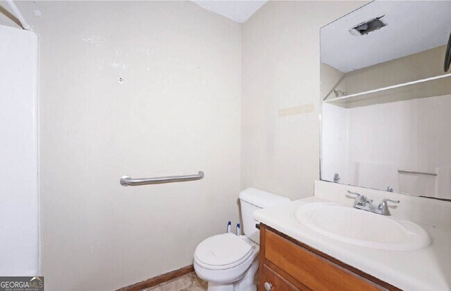Building Photo - 124 Evergreen Trail SE