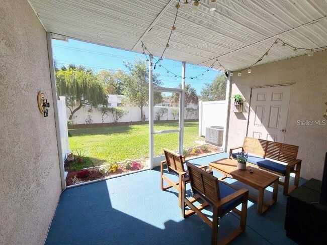 Building Photo - 3936 Yellowstone Cir
